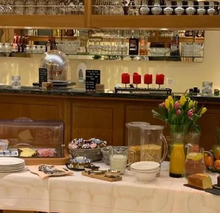 奥伯格康姆纳尔联盟酒店 酒店