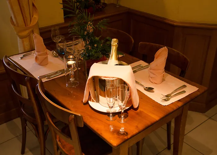 Communale A L'union Hotell 3*