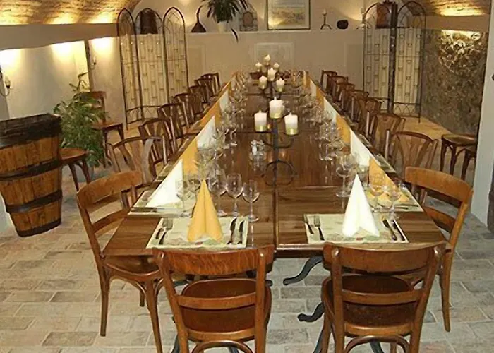 Hotell Communale A L'union Gilly